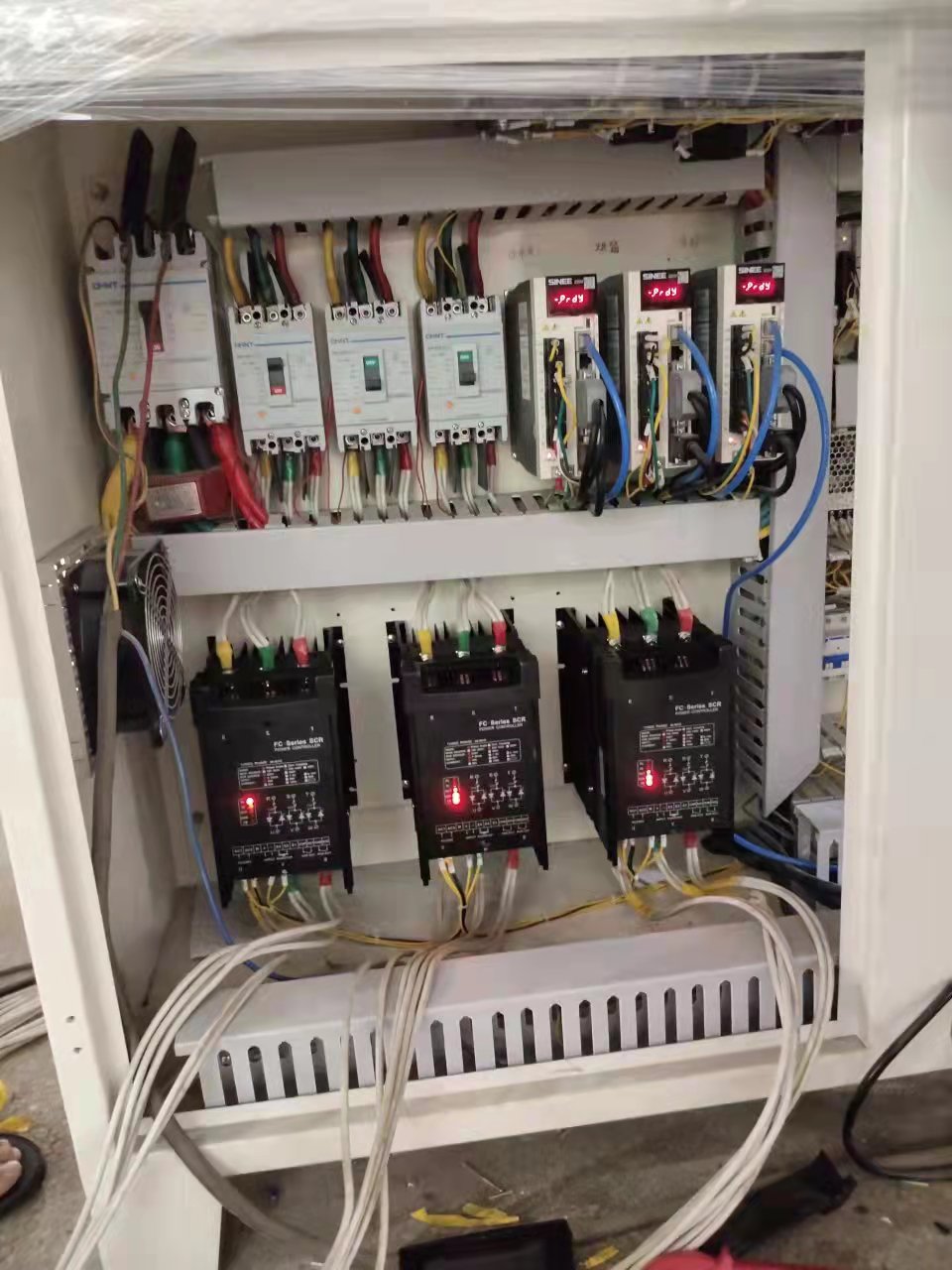 電加熱的焦點節制件有哪些:?(圖1) 電加熱的焦點節制件有哪些:?(圖1)