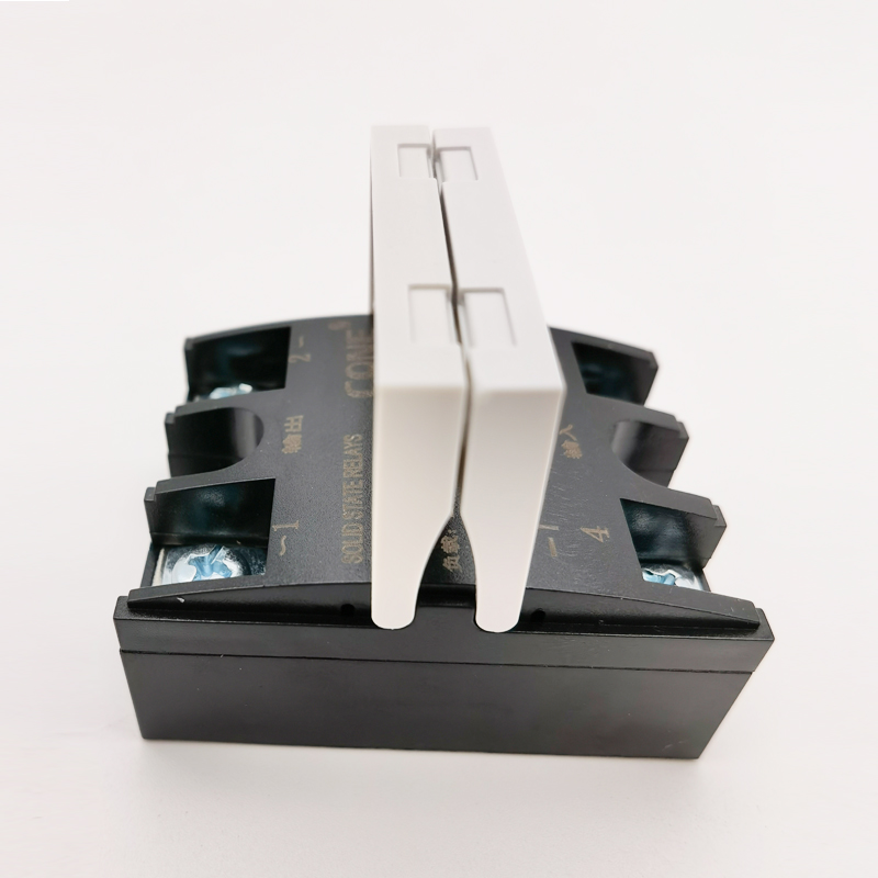 單相固態繼電器SSR-AD10A 25A 40A 60A 80A 100A 120A(圖3) 單相固態繼電器SSR-AD10A 25A 40A 60A 80A 100A 120A(圖3)